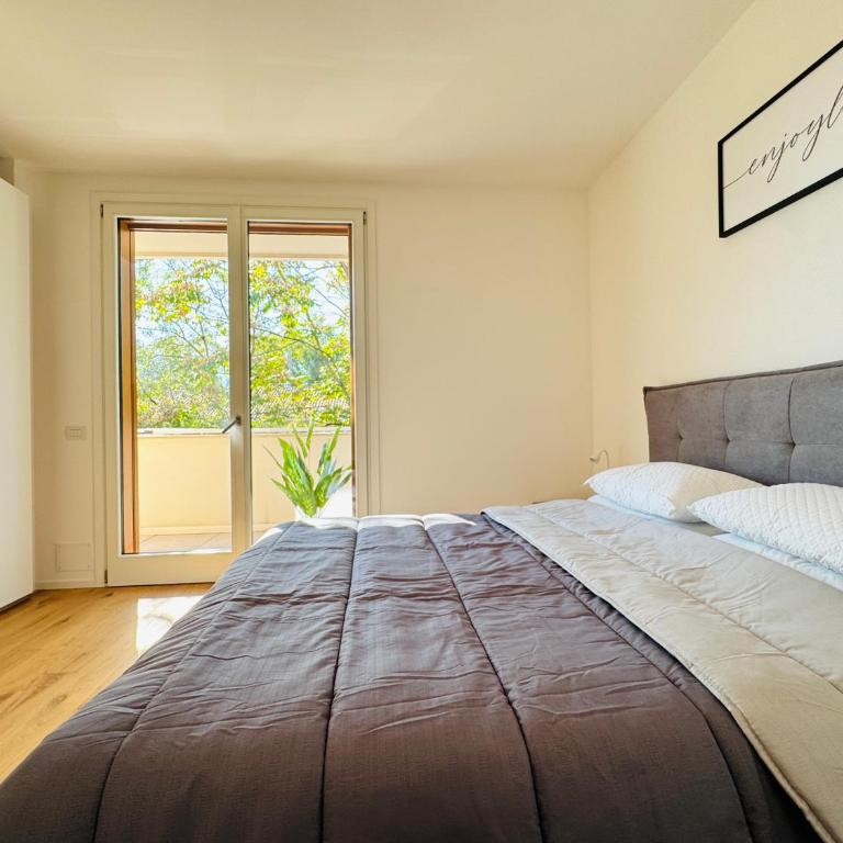 Attico con terrazza e 2 posti auto - Treviso - Apartamento de 3 dormitorios - 4