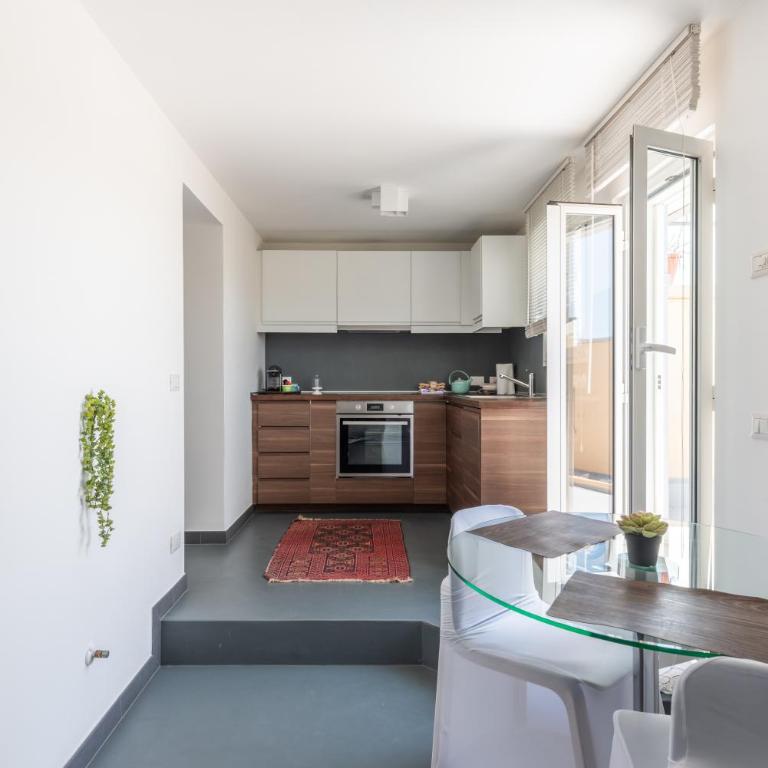 Balduina Home - One-Bedroom Loft Apartment with One Queen Bed - 9