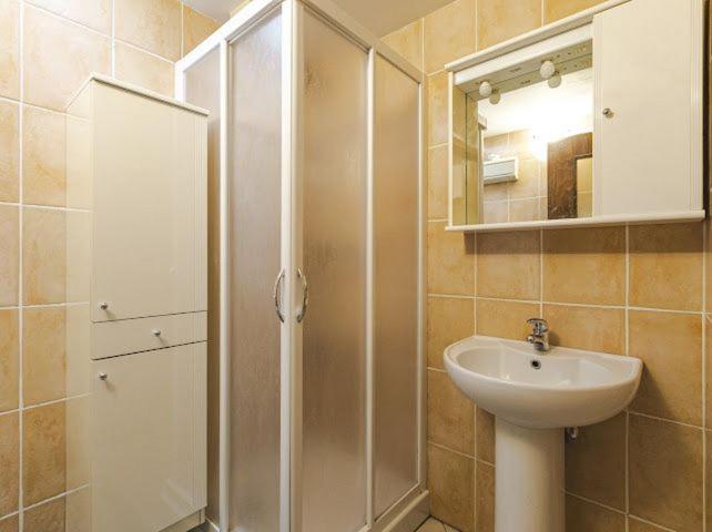 IL NIDO DI MASSIMO - a due passi dal centro città - Appartamento con 1 Camera da Letto - 3