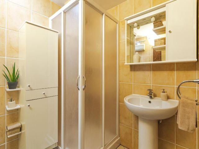 IL NIDO DI MASSIMO - a due passi dal centro città - Appartamento con 1 Camera da Letto - 12