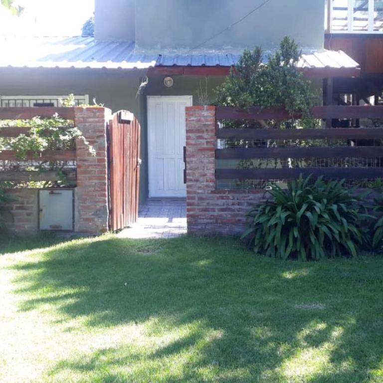 Casa amplia en zona punta mogotes - Casa de 2 dormitorios - 10