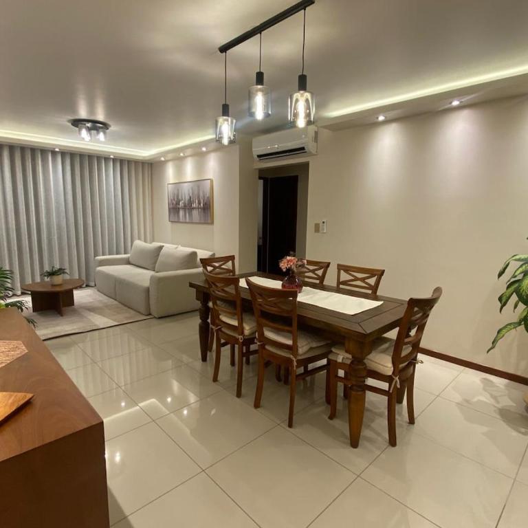 Bello departamento con hermosa vista en Equipetrol - Two-Bedroom Apartment - 1