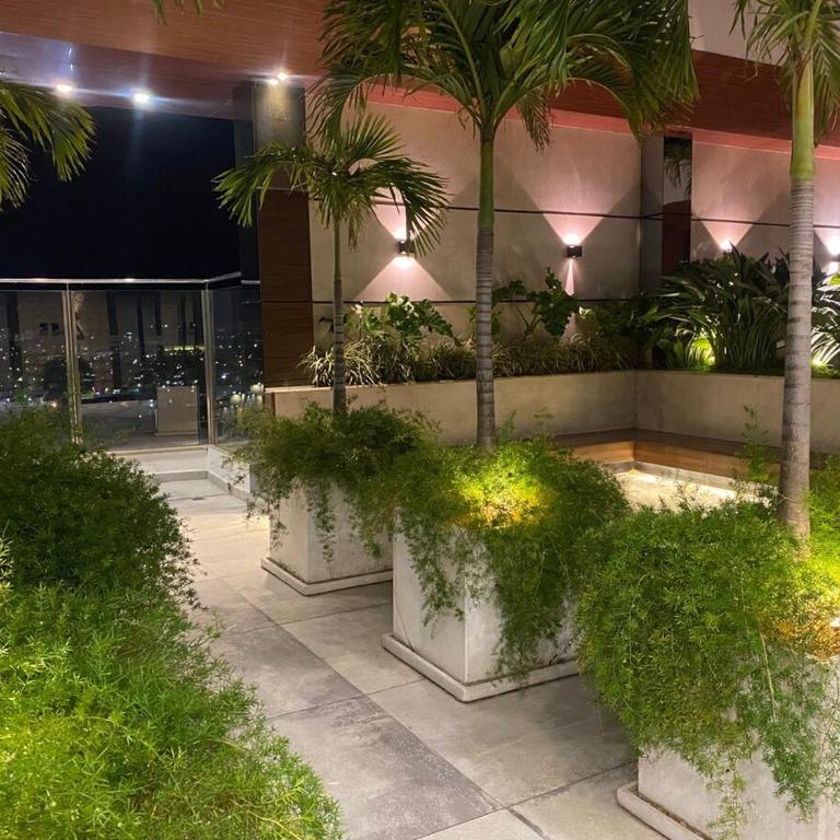 Bello departamento con hermosa vista en Equipetrol - Two-Bedroom Apartment - 19