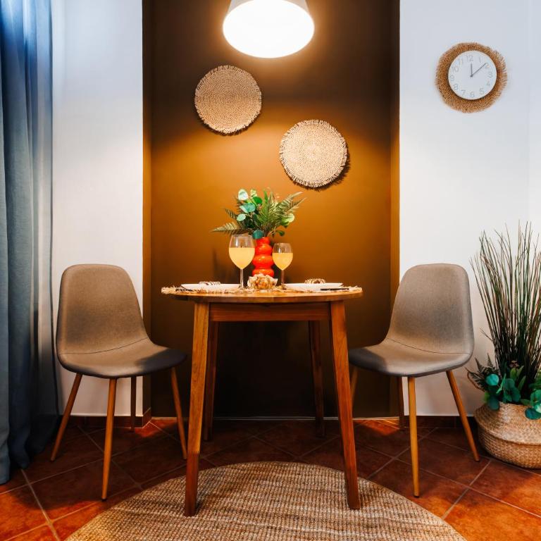 Indigo Spirit with Terrace & Foosball Old Town - Three-Bedroom Apartment with Balcony - 26