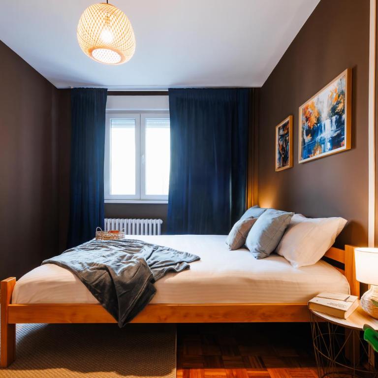 Indigo Spirit with Terrace & Foosball Old Town - Three-Bedroom Apartment with Balcony - 30