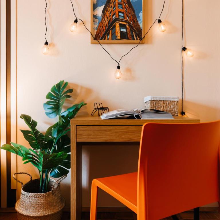 Indigo Spirit with Terrace & Foosball Old Town - Three-Bedroom Apartment with Balcony - 10