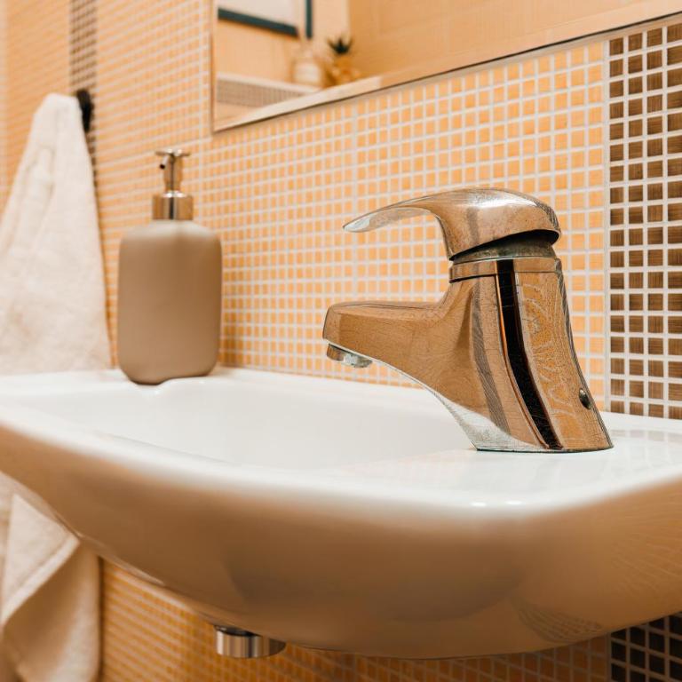 Indigo Spirit with Terrace & Foosball Old Town - Three-Bedroom Apartment with Balcony - 40