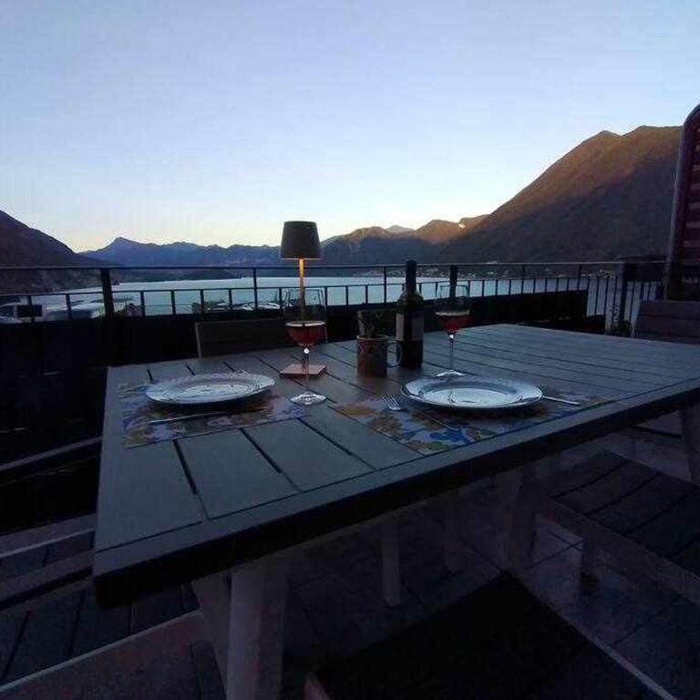 Una terrazza sul lago - Appartamento con Vista Lago - 9