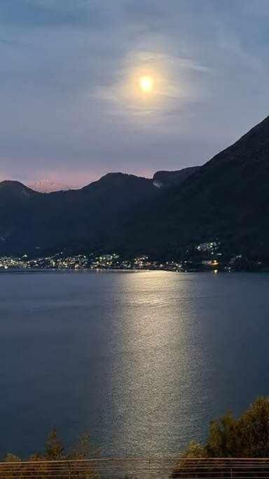 Una terrazza sul lago - Appartamento con Vista Lago - 12