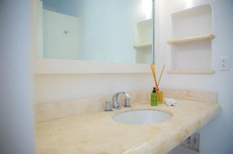 Xaman Ha beach House- steps from the beach! - Six-Bedroom House - 12