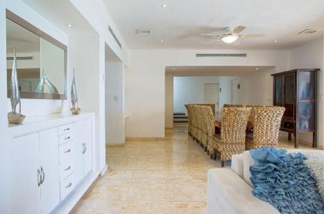 Xaman Ha beach House- steps from the beach! - Six-Bedroom House - 23