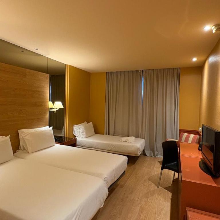 B&B HOTEL Burgos - Habitación Triple - 5