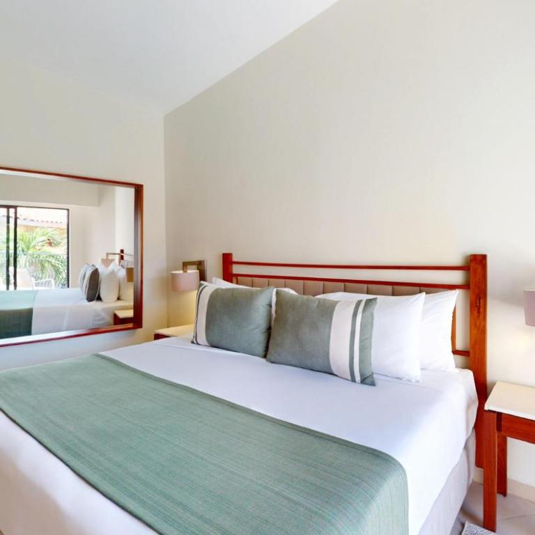 Park Royal Beach Acapulco - All Inclusive - Habitación Deluxe con cama extragrande - 3
