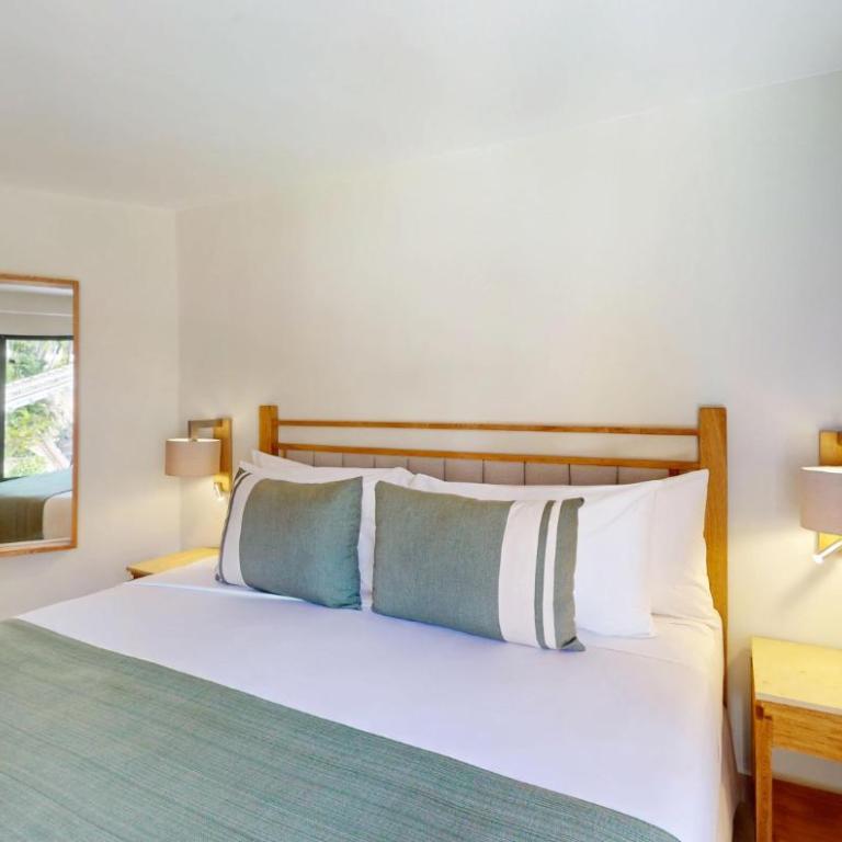 Park Royal Beach Acapulco - All Inclusive - Alojamiento Deluxe con vistas a la piscina - 1 cama extragrande - 7