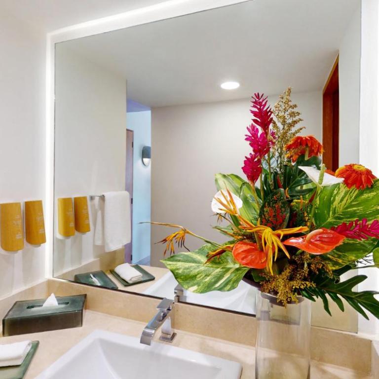 Park Royal Beach Acapulco - All Inclusive - Habitación Superior con cama extragrande - 2