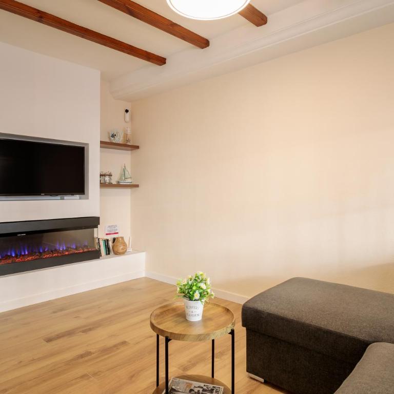 Maikran Seasonal Modern Townhouse Pool & BBQ - Casa de 3 dormitorios - 18