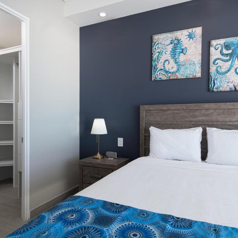 Splash in New Lazy River/Stay in Modern Luxury Encantame C-704 - Vacation Home - 10