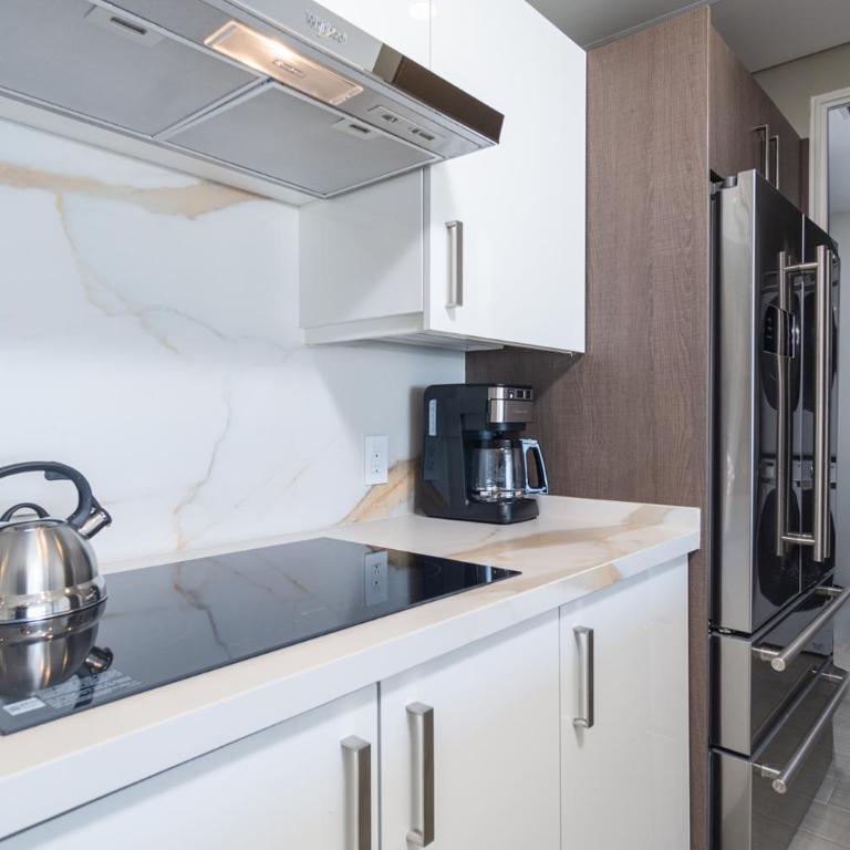Splash in New Lazy River/Stay in Modern Luxury Encantame C-704 - Vacation Home - 13