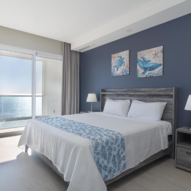 Splash in New Lazy River/Stay in Modern Luxury Encantame C-704 - Vacation Home - 18