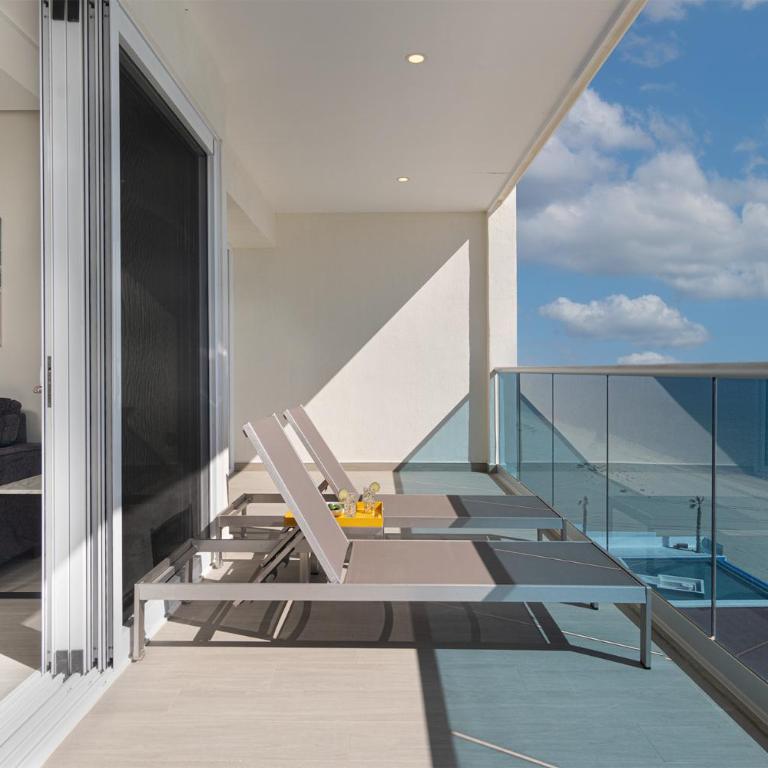 Splash in New Lazy River/Stay in Modern Luxury Encantame C-704 - Vacation Home - 21