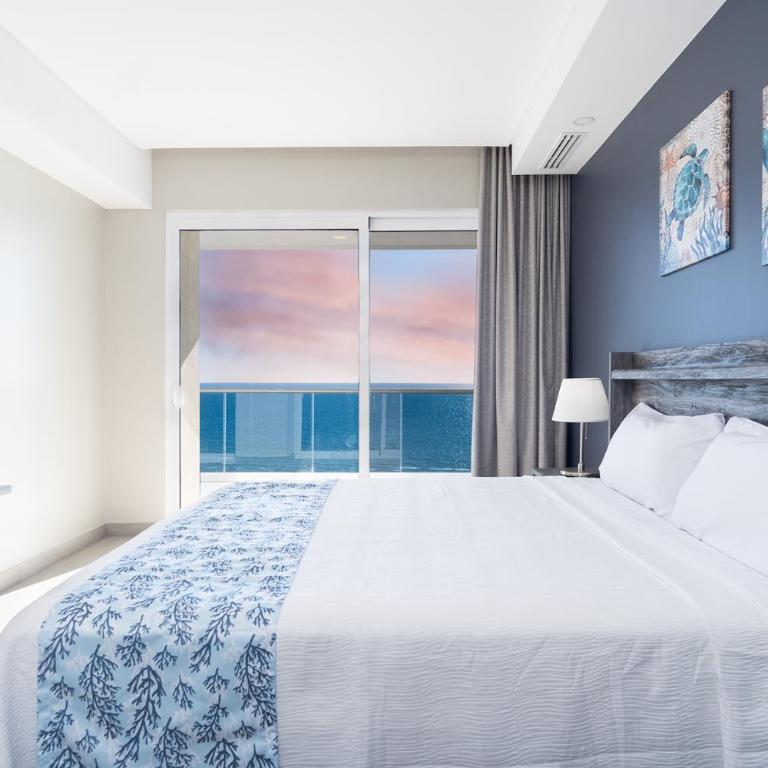 Splash in New Lazy River/Stay in Modern Luxury Encantame C-704 - Vacation Home - 22
