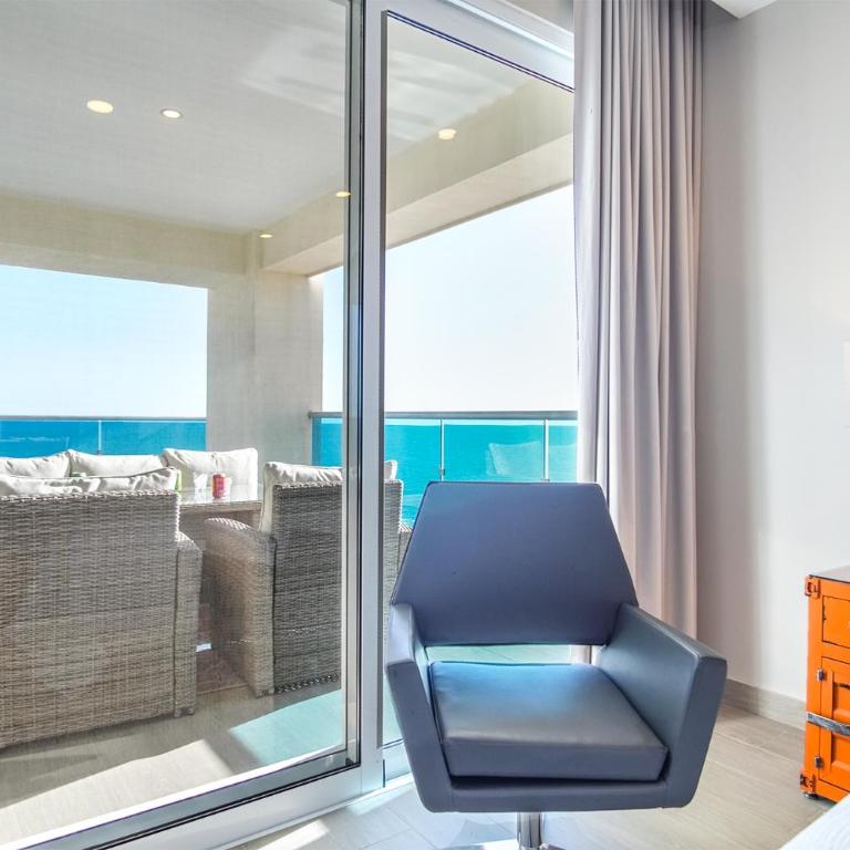May The Force Be With You! The Galaxy Star Wars theme at Encantame Towers C801 - Vacation Home - 25