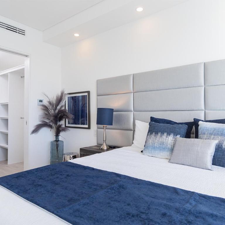 Impressive & beautiful 3 bedroom end unit Ocean Front Encantame C-1901 - Vacation Home - 13