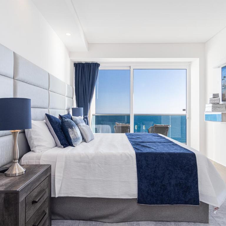 Impressive & beautiful 3 bedroom end unit Ocean Front Encantame C-1901 - Vacation Home - 15