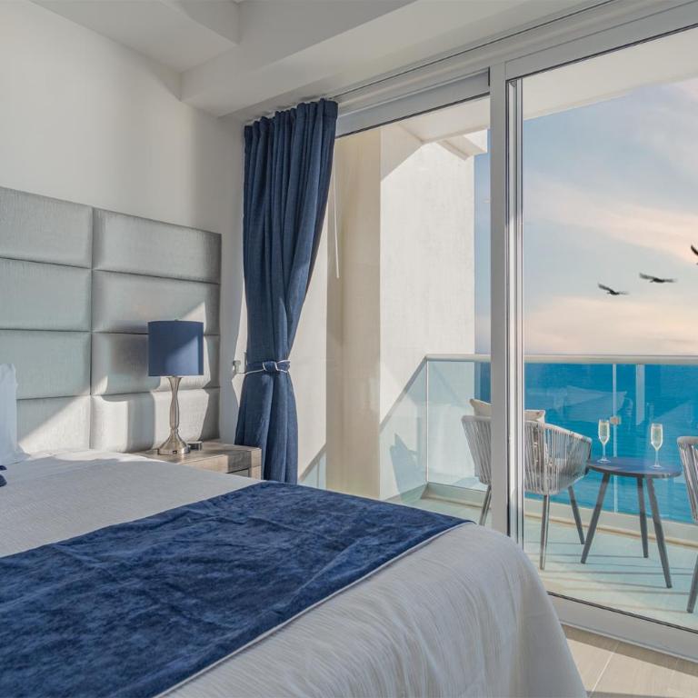 Impressive & beautiful 3 bedroom end unit Ocean Front Encantame C-1901 - Vacation Home - 16
