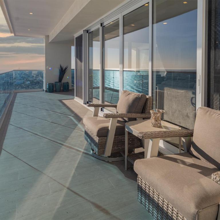 Impressive & beautiful 3 bedroom end unit Ocean Front Encantame C-1901 - Vacation Home - 30