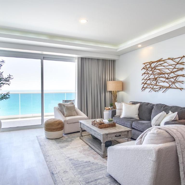 Amazing 2 bedroom Beach Front Condominium at Encantame E1102 - Casa - 3