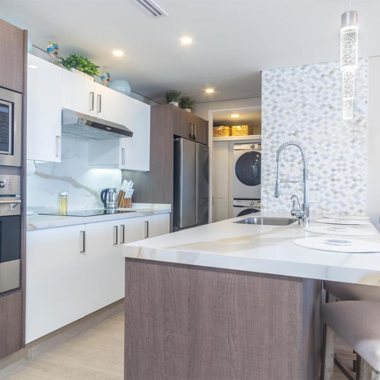 Waterfront Getaway 2 Bedroom Condo W704 - Casa - 12