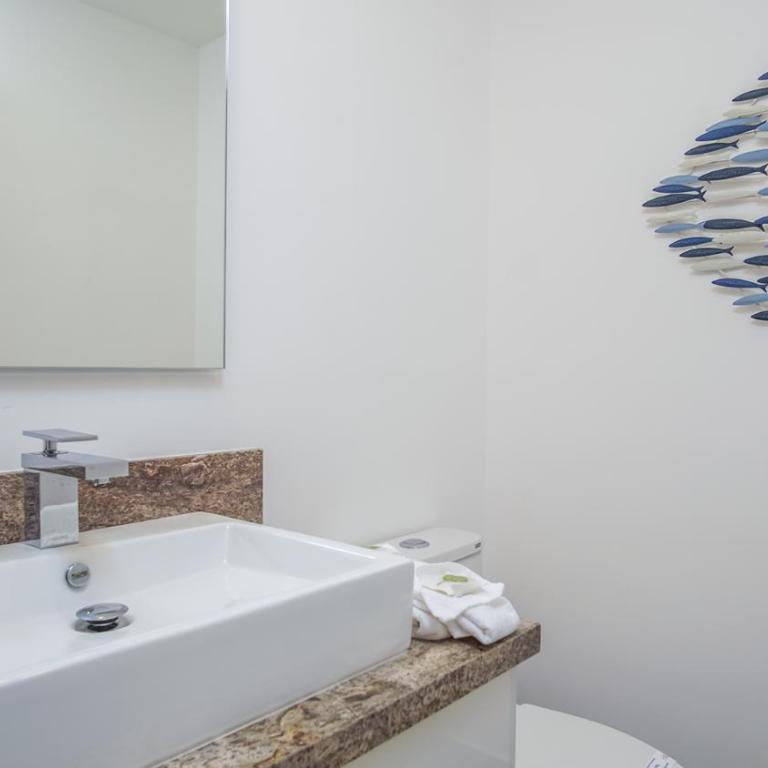 Breathtaking 2 bedroom condominium (E205) - Casa - 25