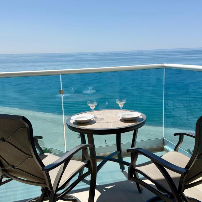 Confortable 2 bedroom condo Encantame Towers Verano 905 - Casa - 38
