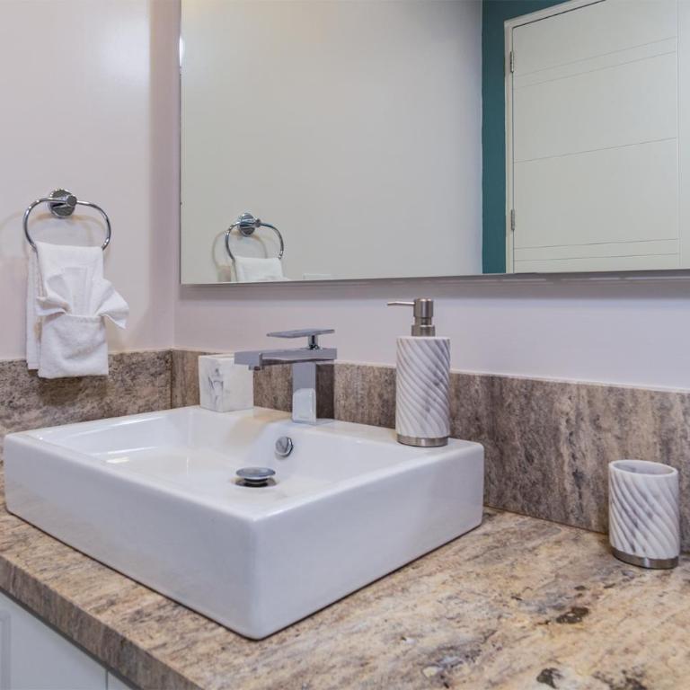 Splash in The New Lazy River and Sleep In Luxury Encantame C-1104 - Casa - 22