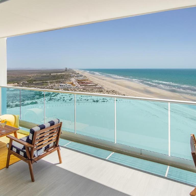 Condo with Expansive Ocean View Encantame Towers 1402 - Vacation Home - 5