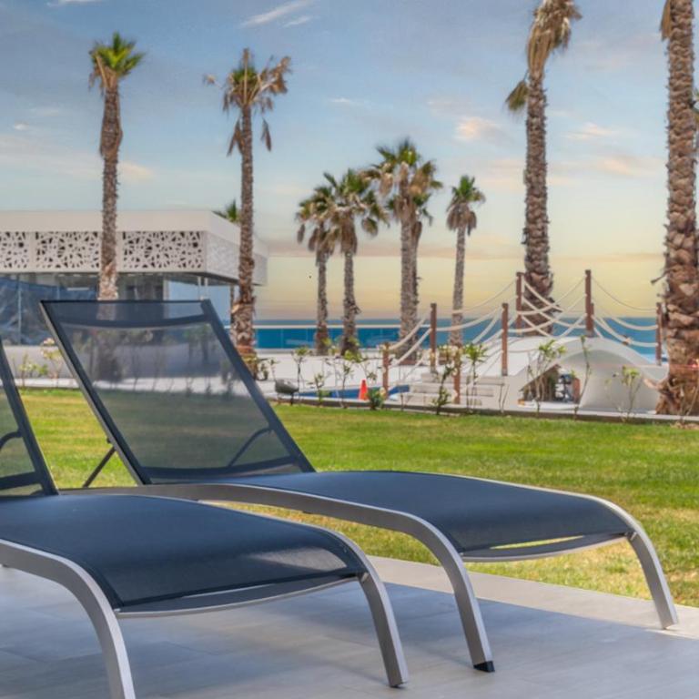 Luxurious 2 Bedroom Ground floor Condo W104 - Vacation Home - 4