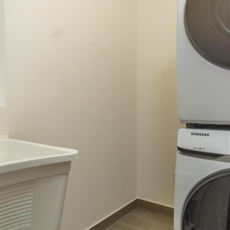 Luxurious 2 Bedroom Ground floor Condo W104 - Vacation Home - 16