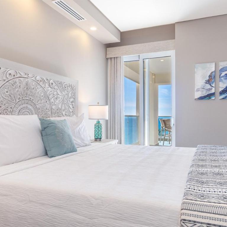 Amazing two bedroom beach front condo W405 - Casa - 10