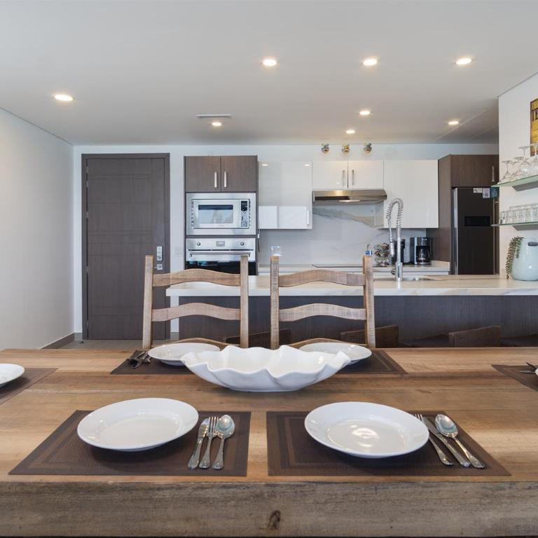Splash in The New Lazy River and Sleep In Luxury Encantame Towers C 1202 - Vacation Home - 12