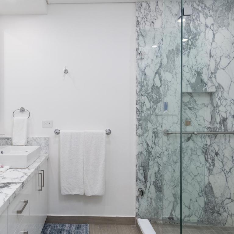 Splash in The New Lazy River and Sleep In Luxury Encantame Towers C 1202 - Vacation Home - 17