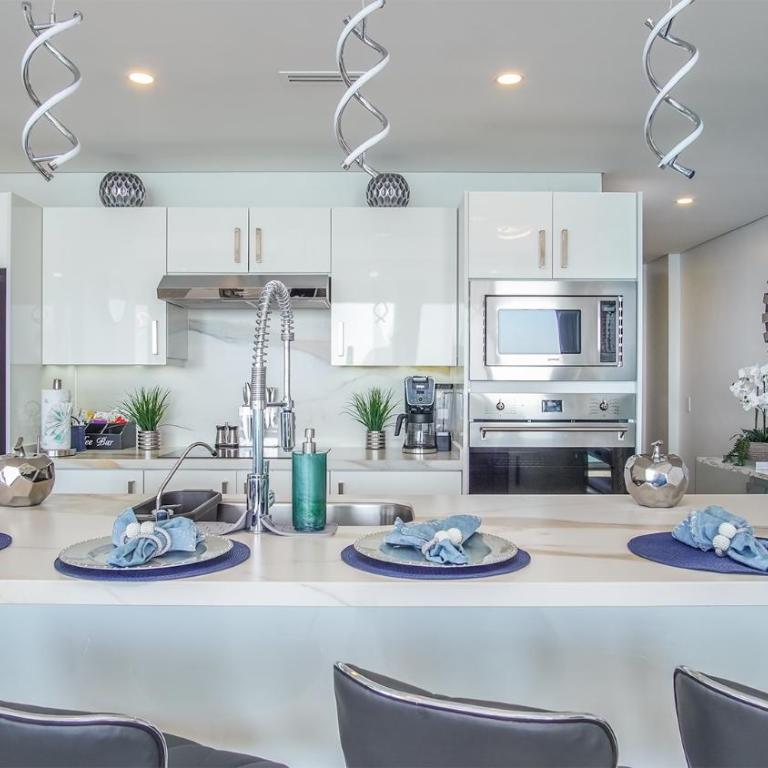 Waterfront Contemporary condo E2105 at Encantame - Casa - 9
