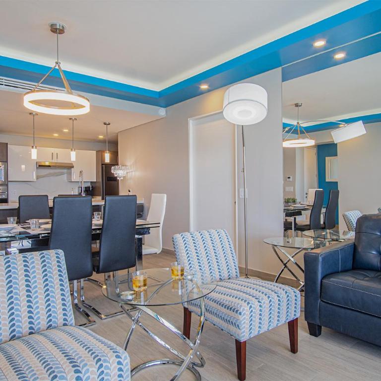Modish 2 BR Condo at Encantame Towers Velero 2204 - Casa - 9