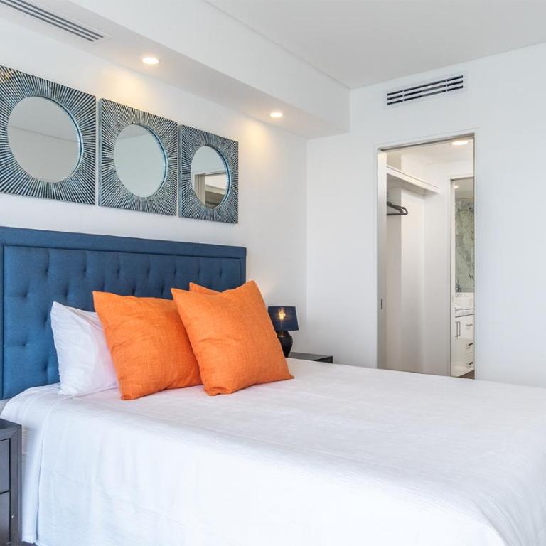 Lavish 1 bedroom Beach Front Condominium Encantame C-1403 - Casa - 13