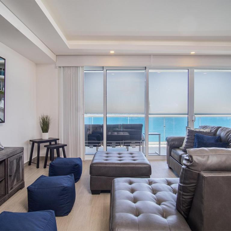 Family Paradise! Splash in The New Lazy River and Sleep In Luxury Encantame Velero 2101 - Vacation Home - 4