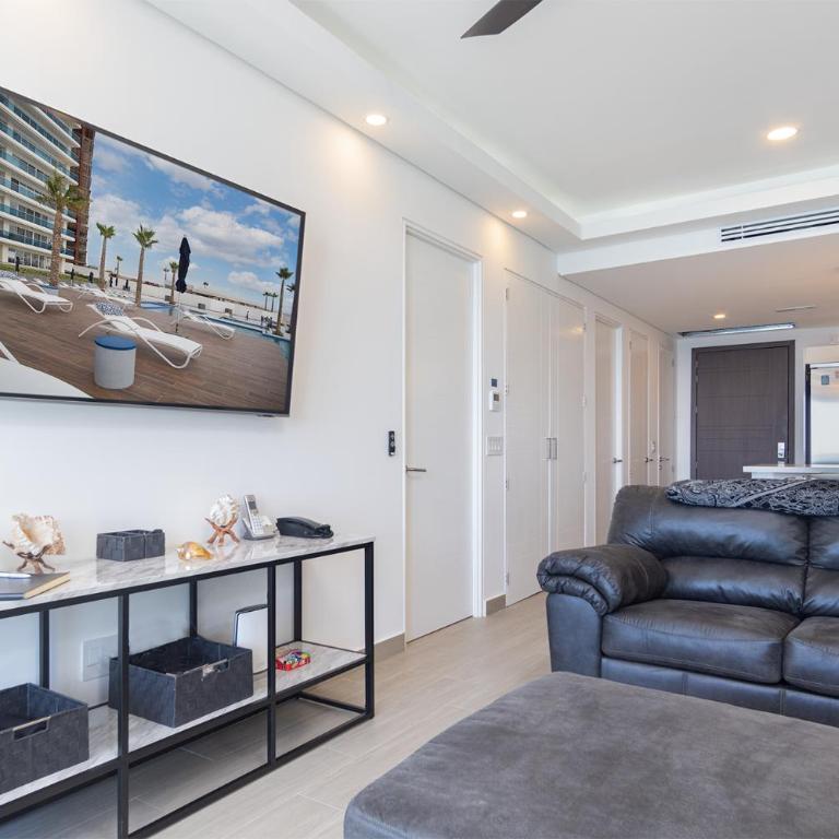 Lavish 1 bedroom Beach Front Condominium Encantame C-1603 - Vacation Home - 3