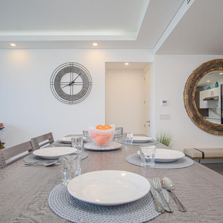 Splash in The New Lazy River and Sleep In Luxury Encantame Towers Velero 2104 - Vacation Home - 10
