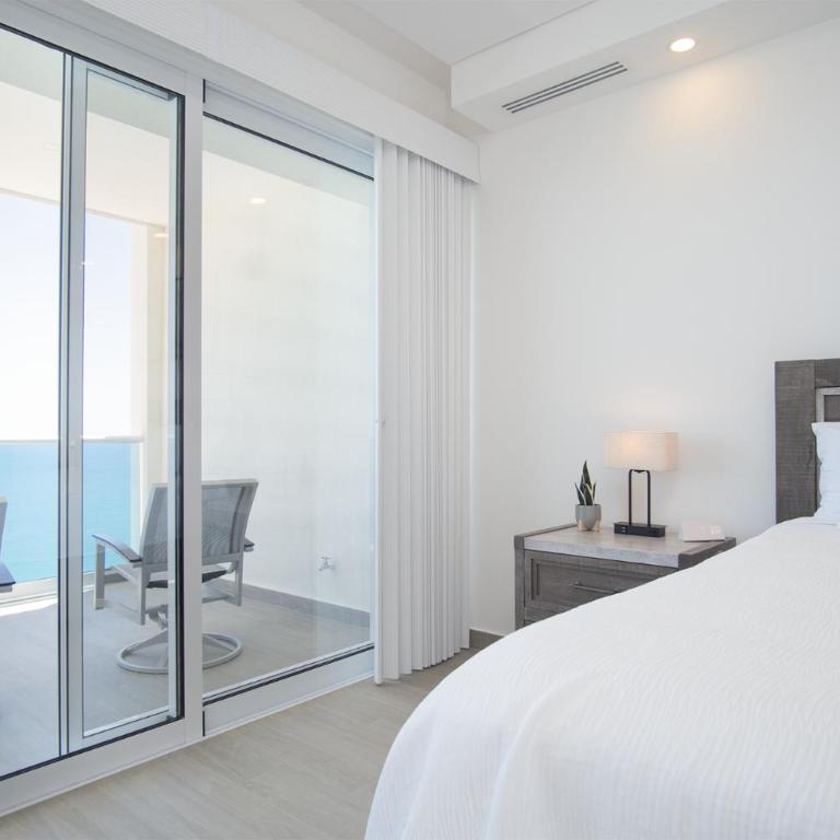 Splash in The New Lazy River and Sleep In Luxury Encantame Towers Velero 2104 - Vacation Home - 14