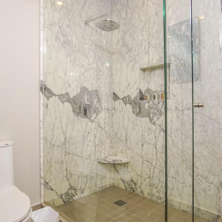 Lovely 2 bedroom condominium (Encantame Verano 902) - Vacation Home - 19