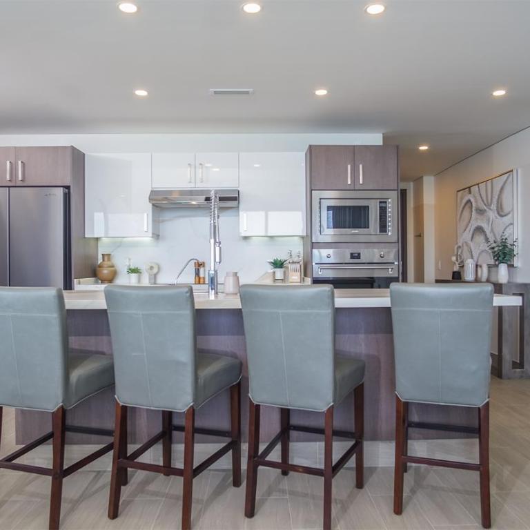 Luxury modern condo at Encantame Towers E1405 - Vacation Home - 7